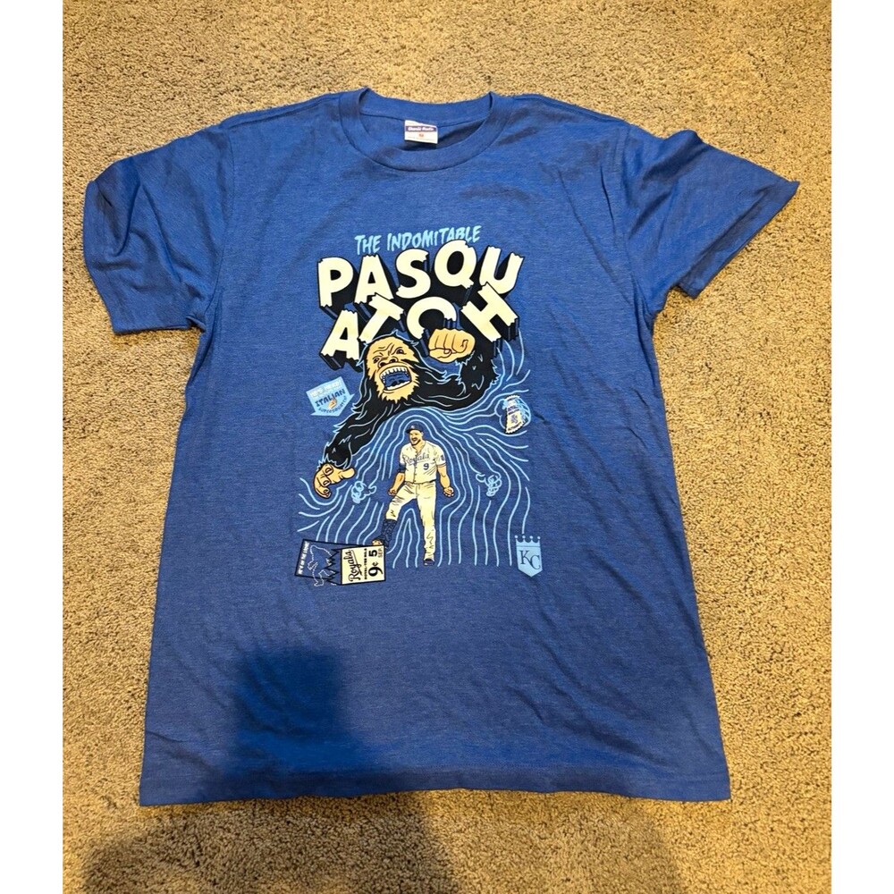 Charlie Hustle Graphic T-Shirt Blue M "Indomitable Pasquatch"